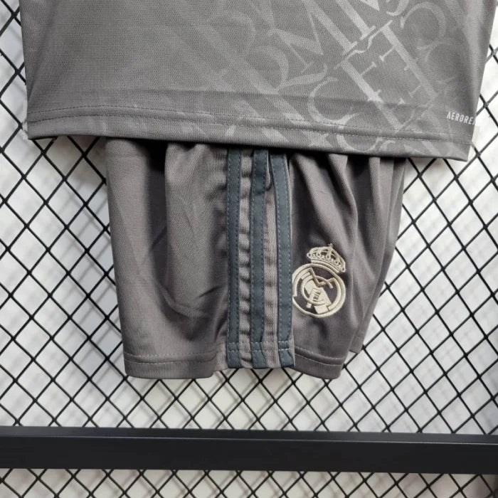 Real Madrid 24/25 Away Kids Kit
